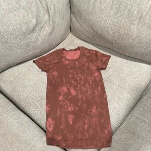 Lululemon swiftly T-shirt